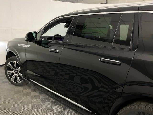 2026 Cadillac Escalade IQL Luxury - Photo 36
