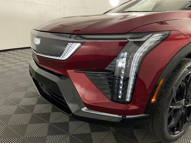 2025 Cadillac OPTIQ Sport 2 - Photo 9