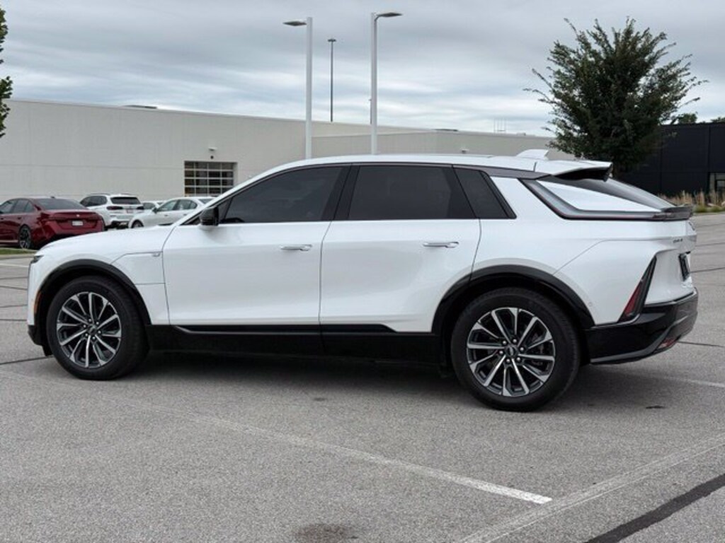 Used 2024 CADILLAC LYRIQ Sport 1 SUV