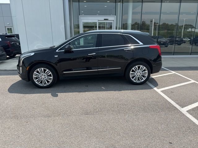 Used 2019 Cadillac XT5 Premium Luxury with VIN 1GYKNFRS3KZ190516 for sale in Fort Wayne, IN