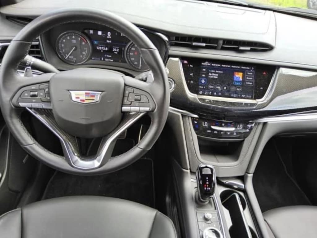 Used 2025 CADILLAC XT6 Sport SUV