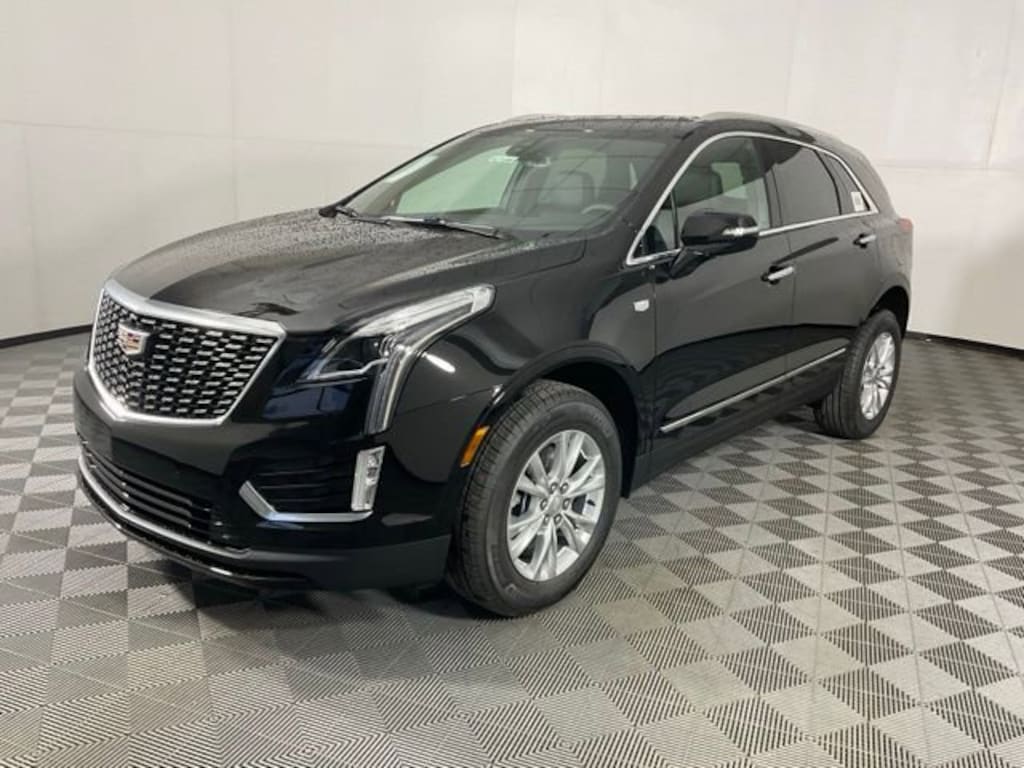 New 2026 CADILLAC XT5 Luxury SUV