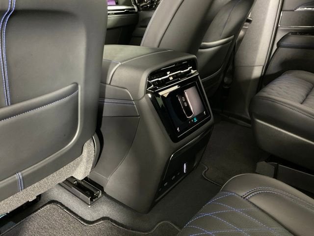 2026 Cadillac Escalade IQL Luxury - Photo 15