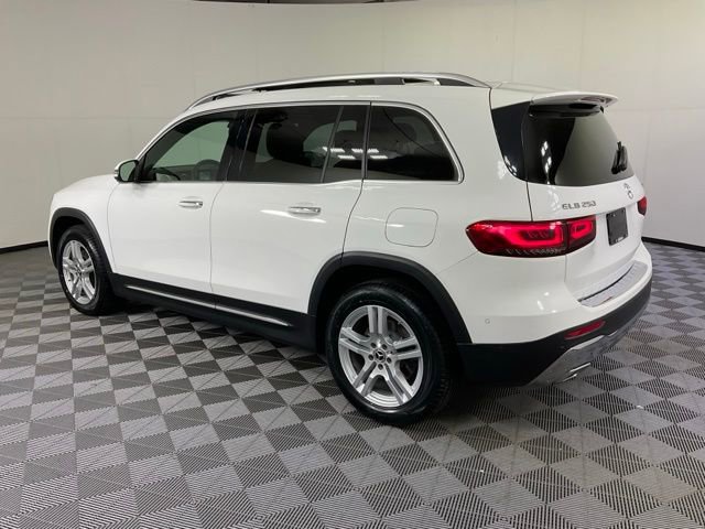 2022 Mercedes Benz GLB 250 photo 2