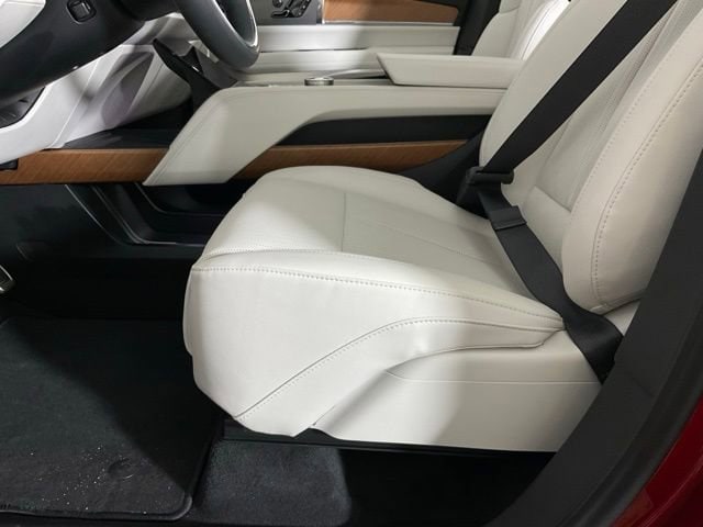 2026 Cadillac VISTIQ Luxury - Photo 28