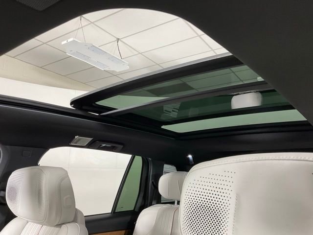 2026 Cadillac VISTIQ Sport - Photo 22