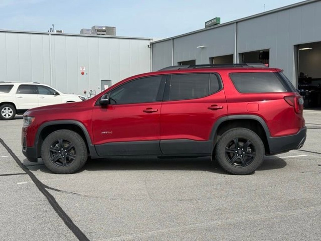 Used 2021 GMC Acadia AT4 SUV