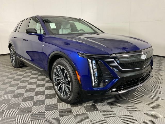 2026 Cadillac Lyriq Sport photo 4