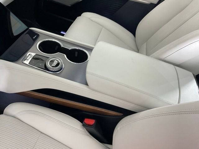 2026 Cadillac VISTIQ Sport - Photo 13