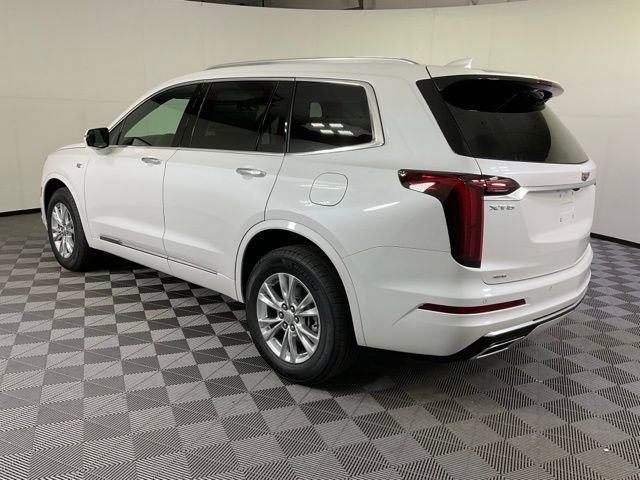 2025 Cadillac XT6 Luxury photo 4