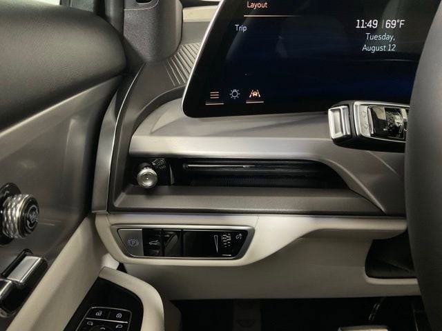 2026 Cadillac VISTIQ Luxury - Photo 24