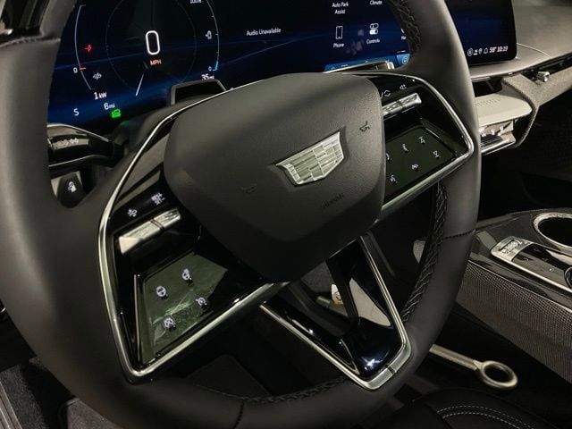 2025 Cadillac OPTIQ Sport 2 - Photo 17