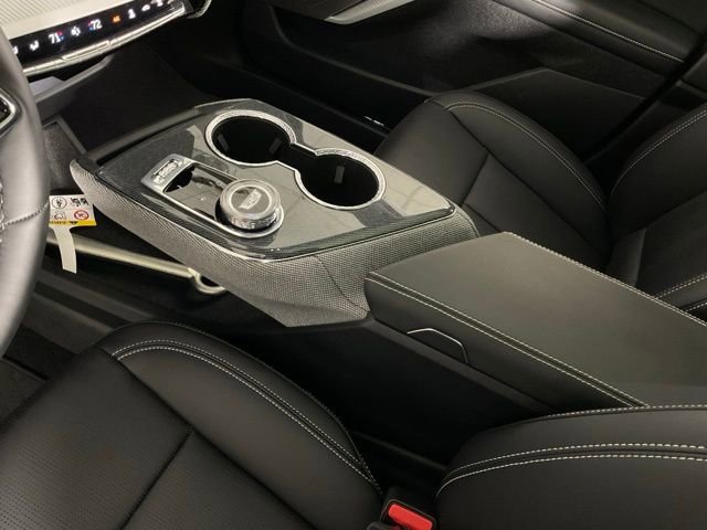 2025 Cadillac OPTIQ Sport 2 - Photo 14