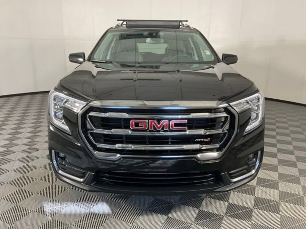 Used 2023 GMC Terrain AT4 SUV