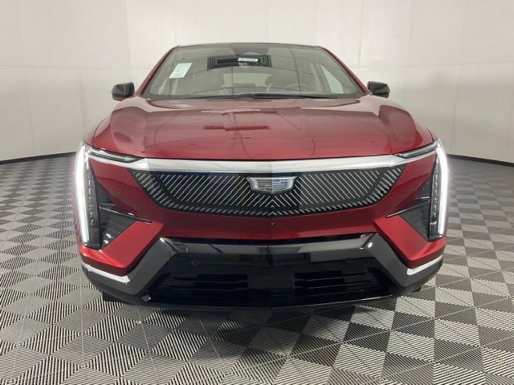 New 2026 CADILLAC OPTIQ Luxury SUV