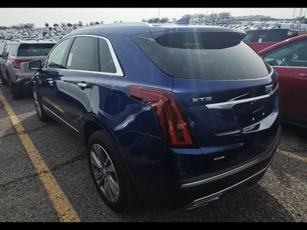 Used 2025 CADILLAC XT5 Premium Luxury SUV