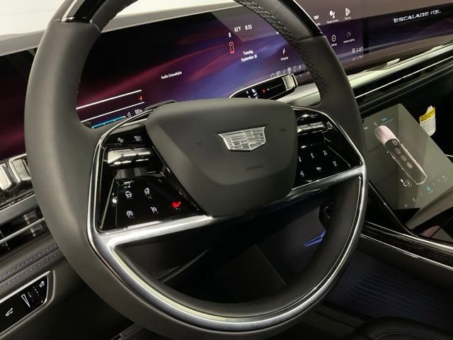 2026 Cadillac Escalade IQL Luxury - Photo 17