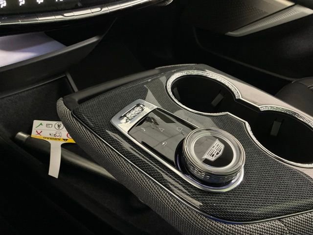 2025 Cadillac OPTIQ Sport 2 - Photo 19