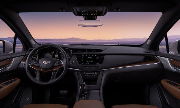 2025 Cadillac XT5 interior front