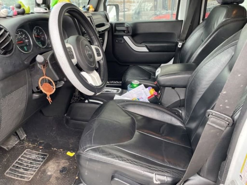 Used 2014 Jeep Wrangler Unlimited Altitude