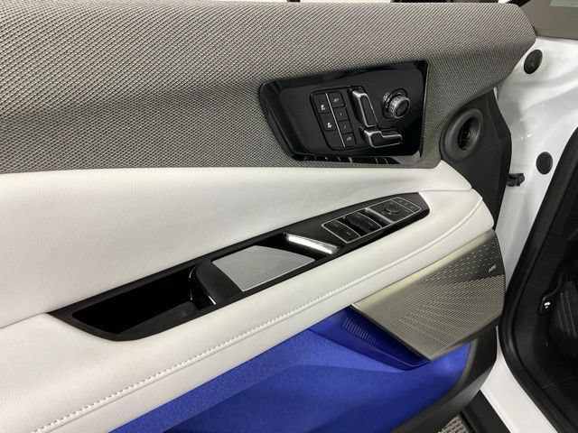 2026 Cadillac OPTIQ Luxury - Photo 24