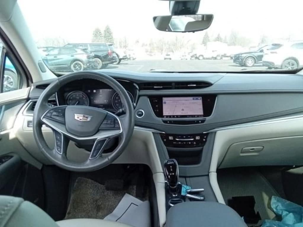 Used 2024 CADILLAC XT5 Premium Luxury SUV