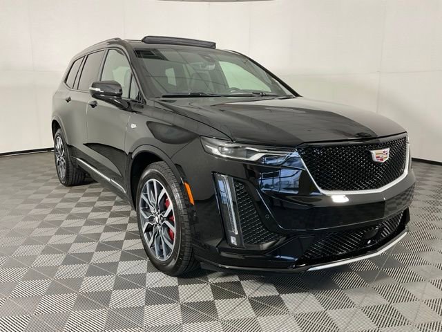 2025 Cadillac XT6 Sport photo 4