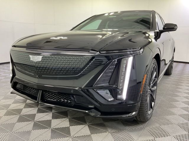 2026 Cadillac Lyriq photo 2