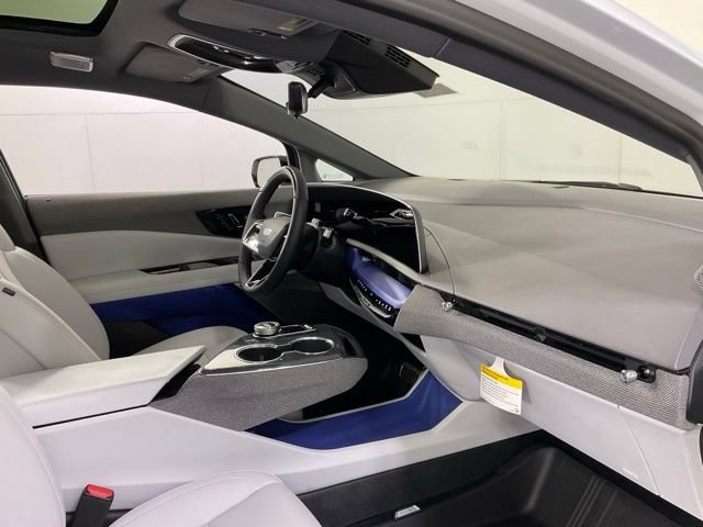 2026 Cadillac OPTIQ Luxury - Photo 27