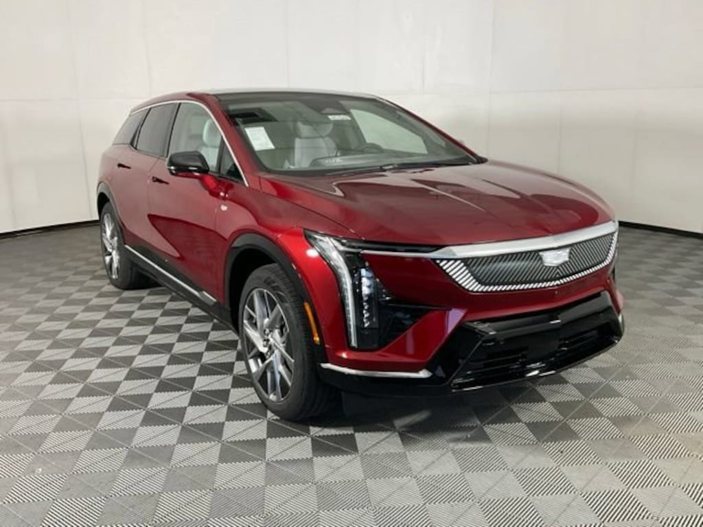 New 2026 CADILLAC OPTIQ Luxury SUV