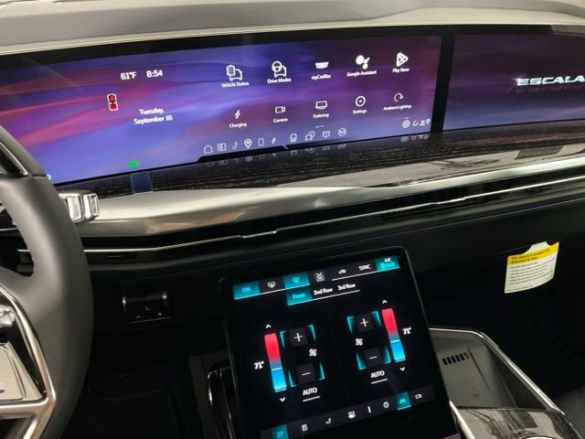 2026 Cadillac Escalade IQL Luxury - Photo 18