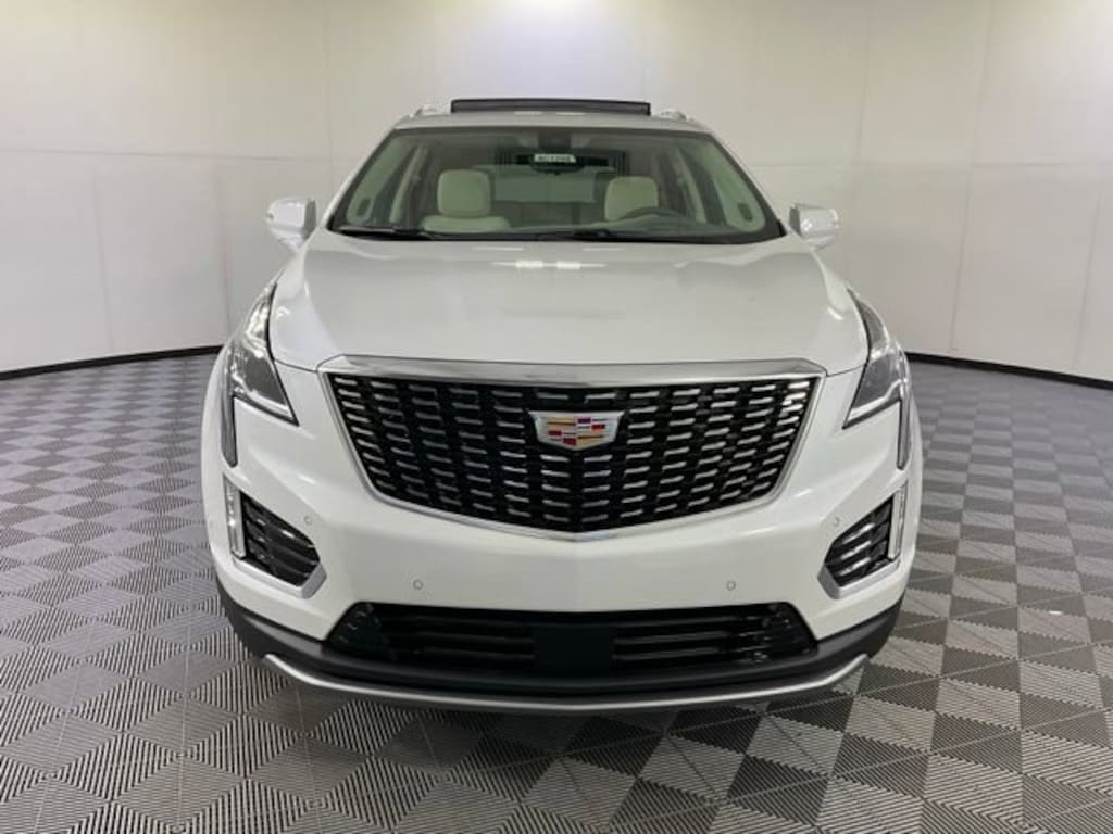 New 2026 CADILLAC XT5 Premium Luxury SUV