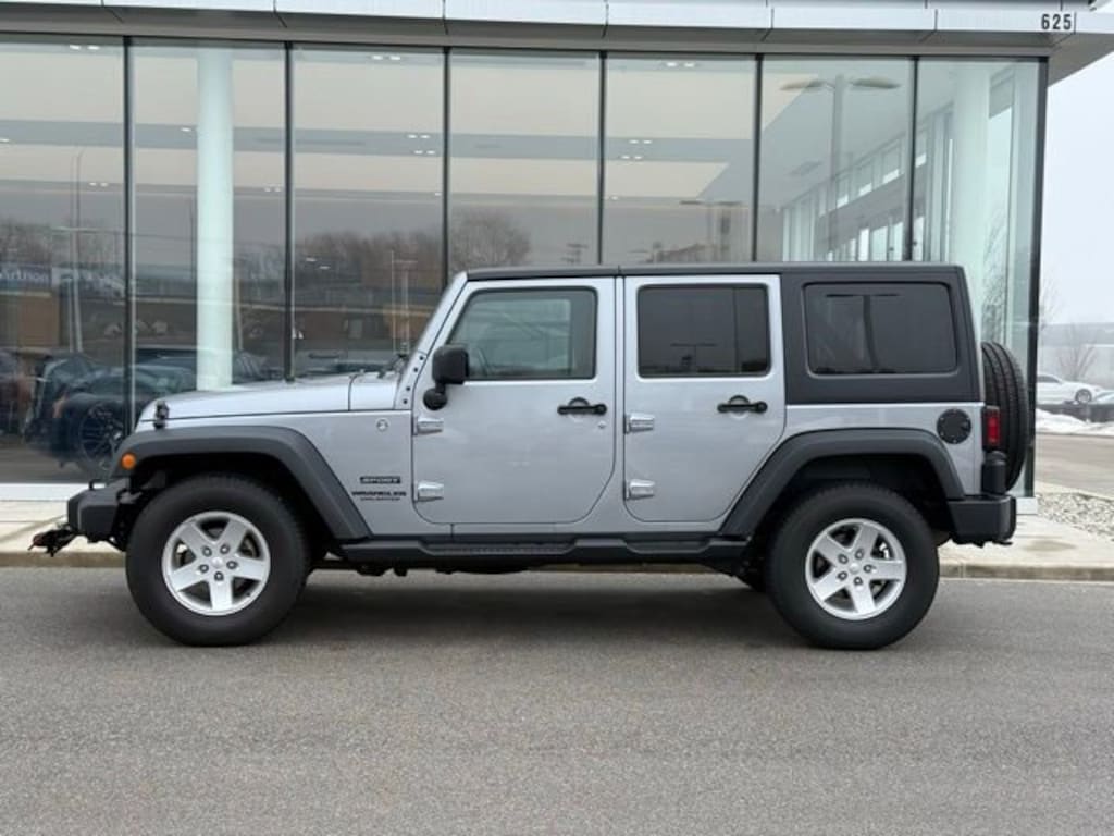 Used 2015 Jeep Wrangler Unlimited Sport
