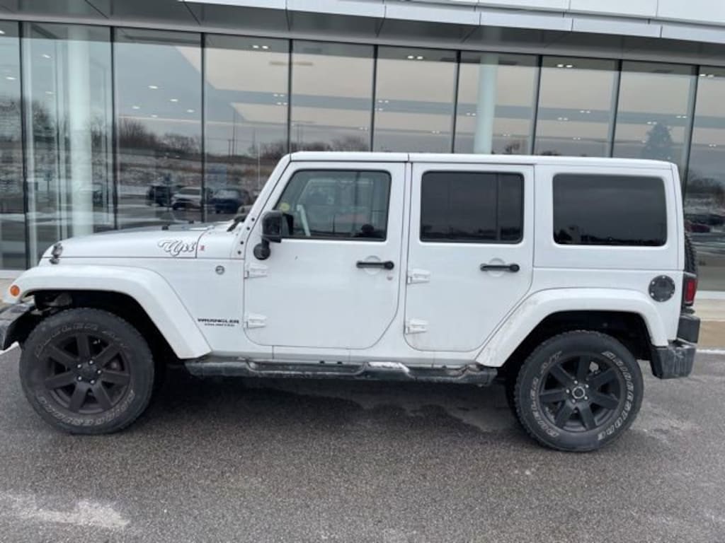 Used 2014 Jeep Wrangler Unlimited Altitude