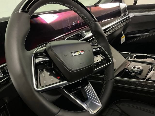2026 Cadillac Escalade ESV V-Series - Photo 16
