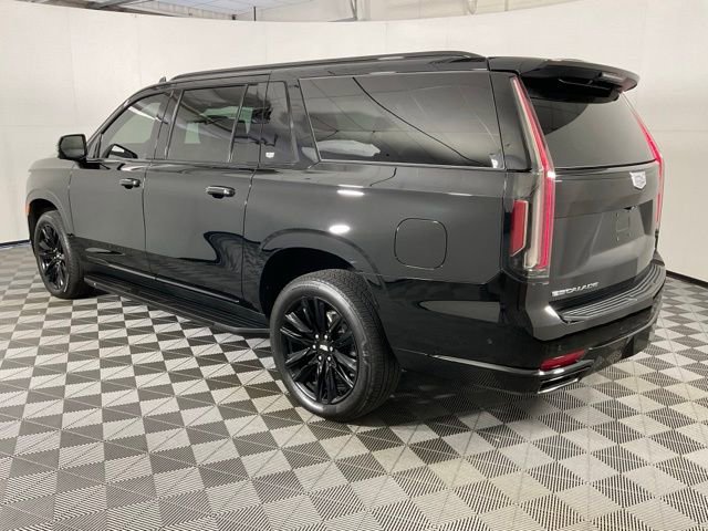 2021 Cadillac Escalade ESV Sport photo 4