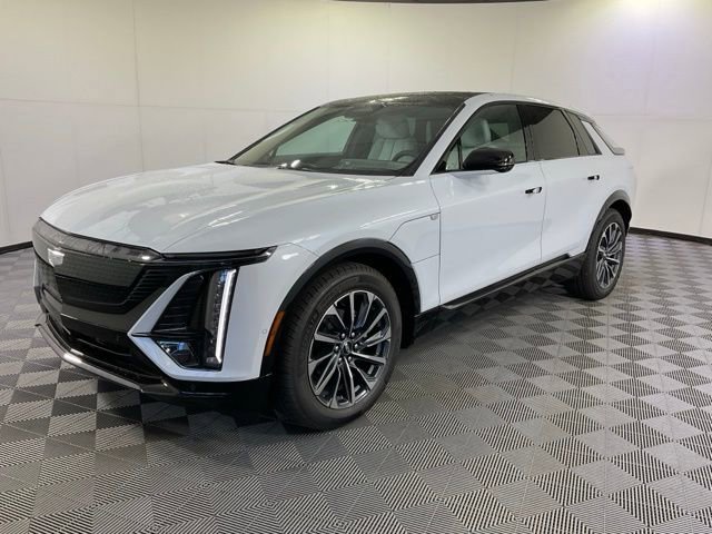 2026 Cadillac LYRIQ Sport's photo