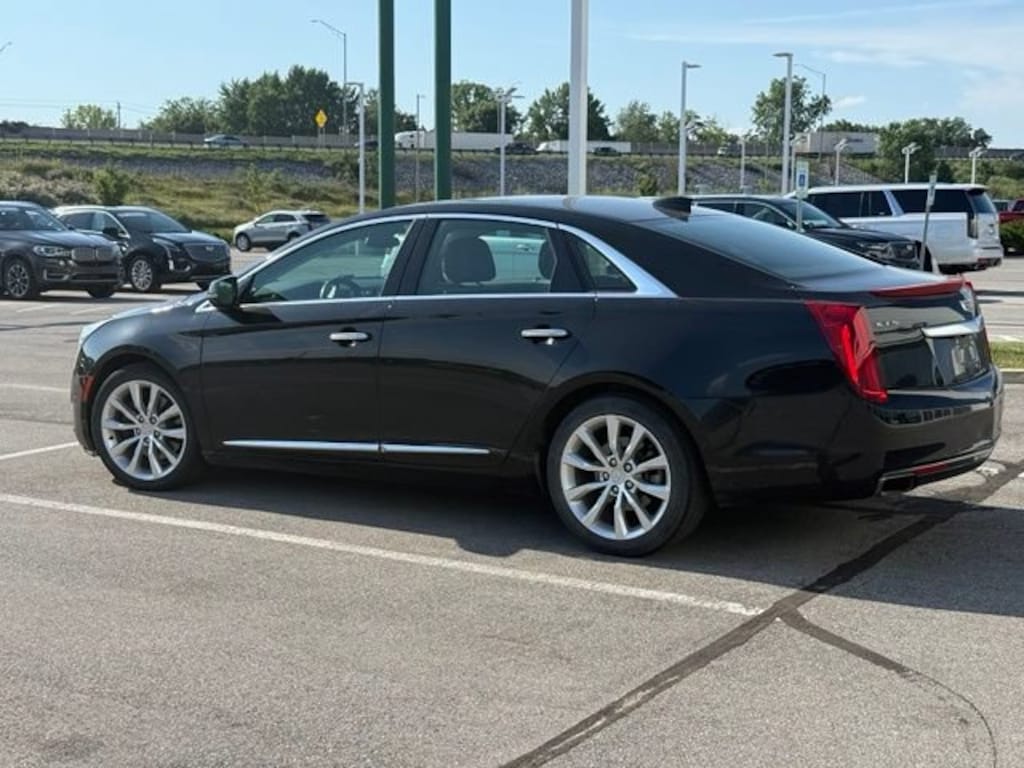 Used 2017 CADILLAC XTS Luxury Car