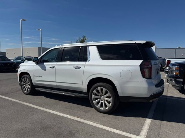 2023 Chevrolet Suburban Premier photo 3