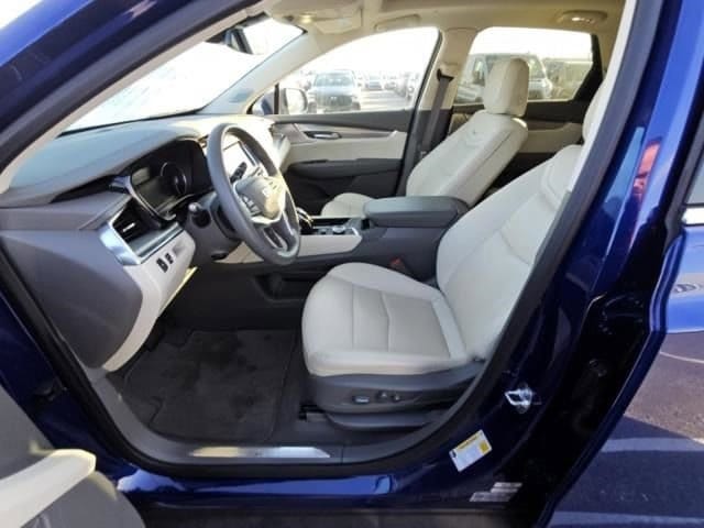2025 Cadillac XT5 Premium Luxury photo 4