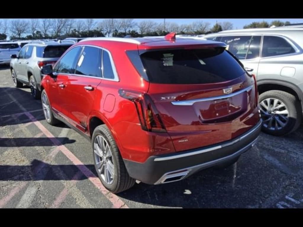 Used 2025 CADILLAC XT5 Premium Luxury SUV
