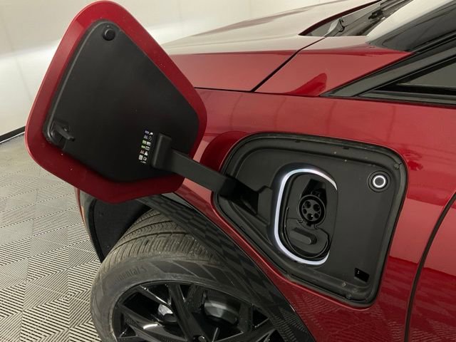 2025 Cadillac OPTIQ Sport 2 - Photo 35