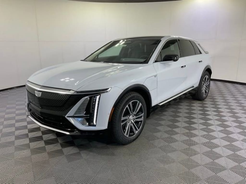 New 2026 CADILLAC LYRIQ Luxury SUV