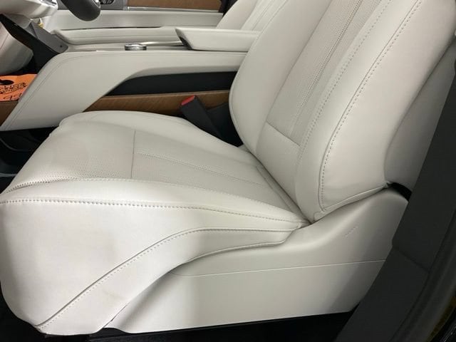 2026 Cadillac VISTIQ Sport - Photo 27