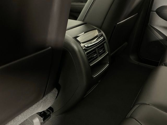 2026 Cadillac XT5 Premium Luxury - Photo 15