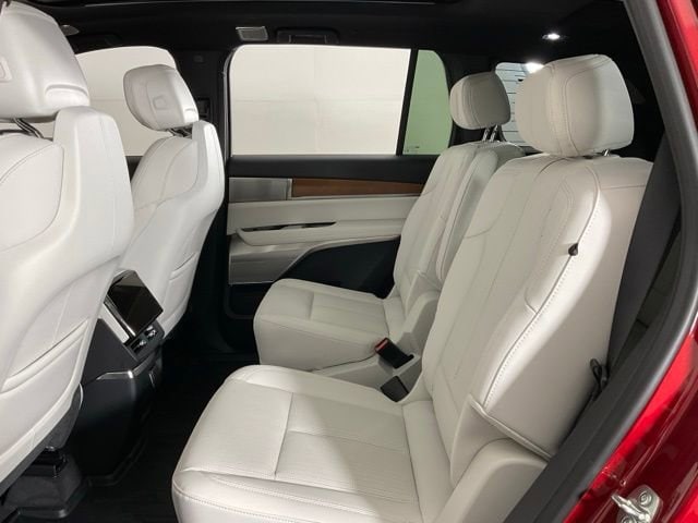 2026 Cadillac VISTIQ Sport - Photo 32