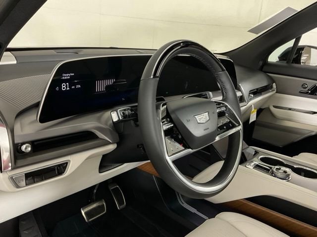 2026 Cadillac VISTIQ Sport - Photo 15