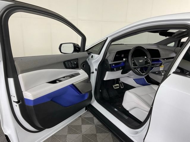 2026 Cadillac OPTIQ Luxury - Photo 23