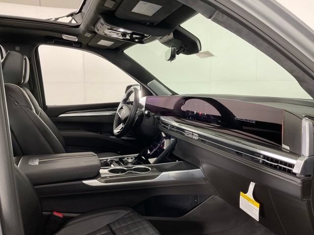 2026 Cadillac Escalade ESV V-Series - Photo 28