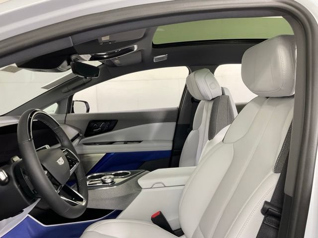 2026 Cadillac OPTIQ Luxury - Photo 25